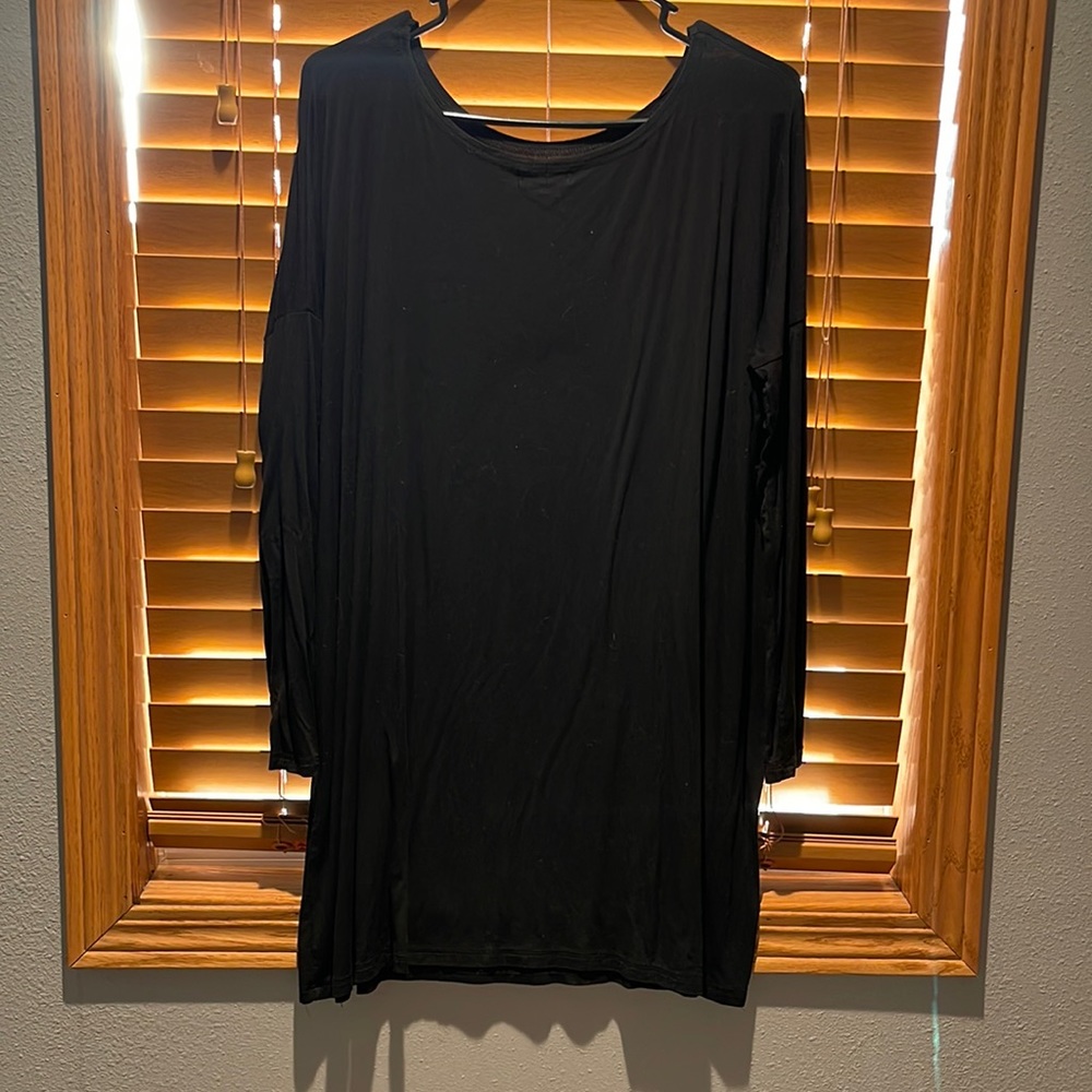 Black long sleeve dress